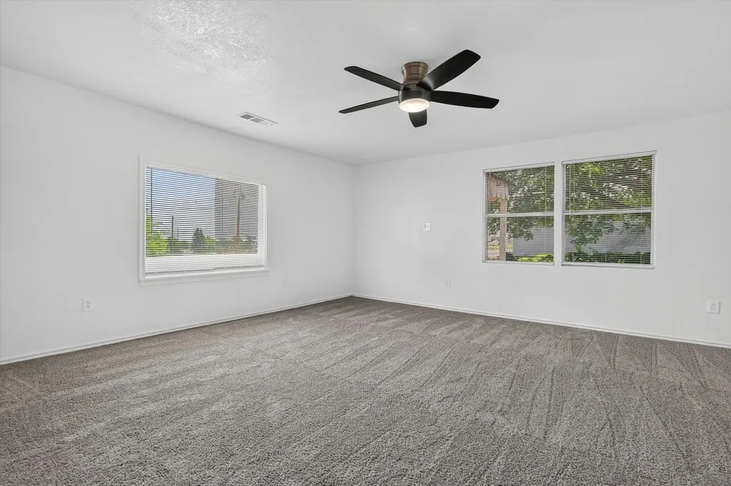 5301 Scoggins Street Sansom Park TX 76114