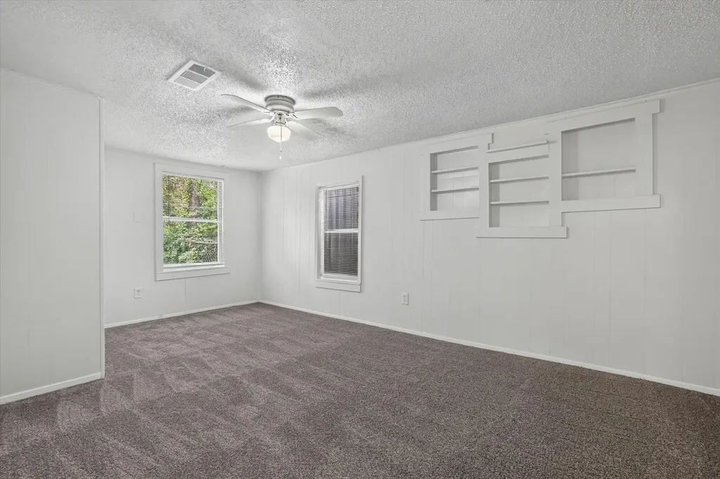 5301 Scoggins Street Sansom Park TX 76114