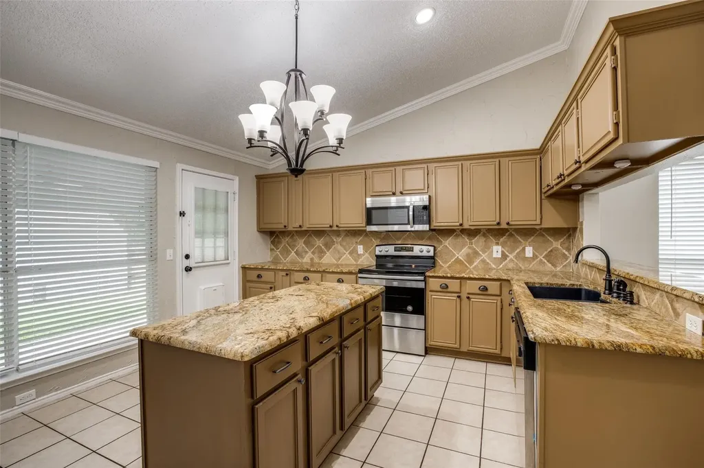 4528 Fargo Drive Grand Prairie TX 75052