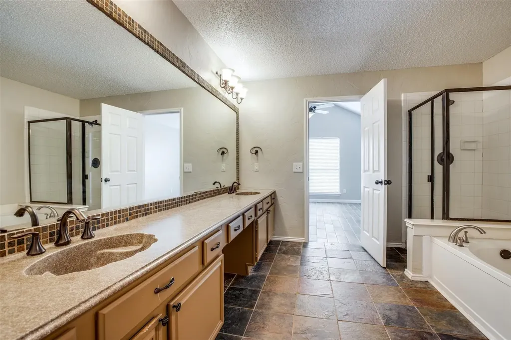4528 Fargo Drive Grand Prairie TX 75052