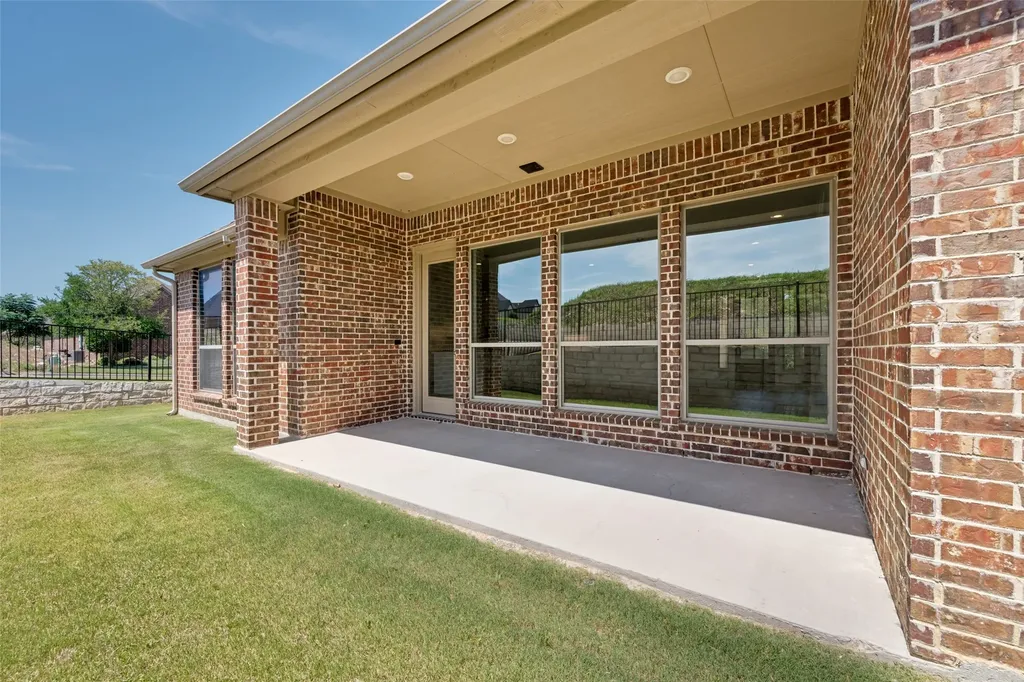 11049 Hawkins Home Boulevard Benbrook TX 76126