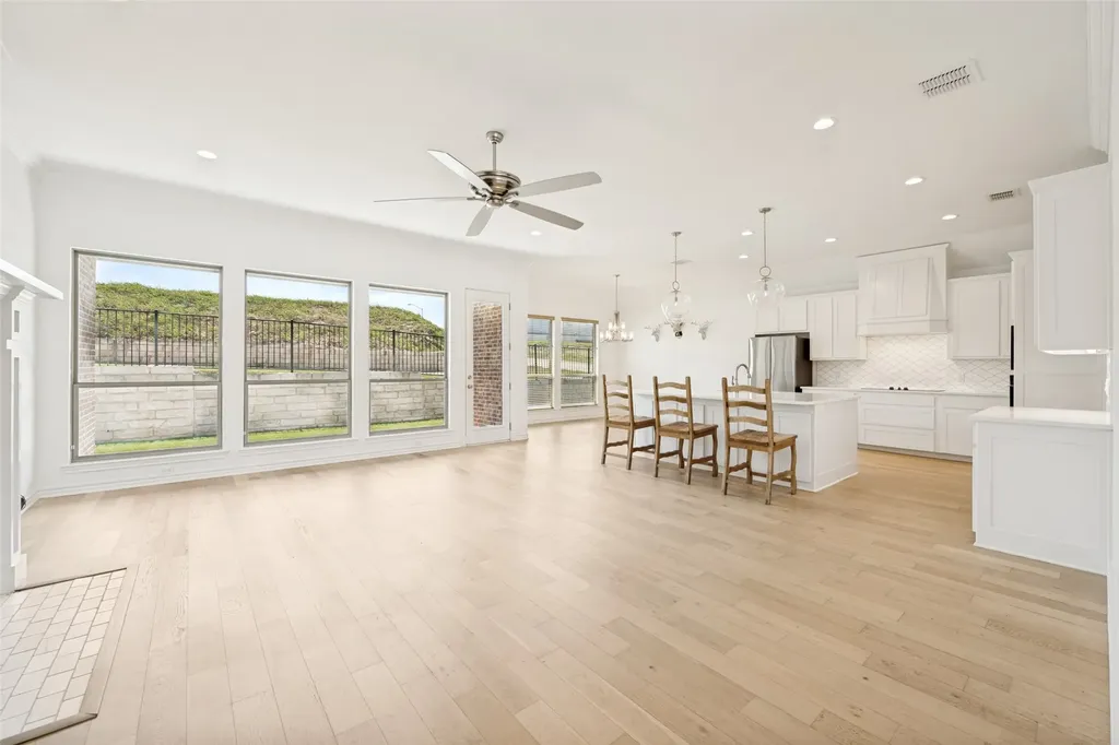 11049 Hawkins Home Boulevard Benbrook TX 76126