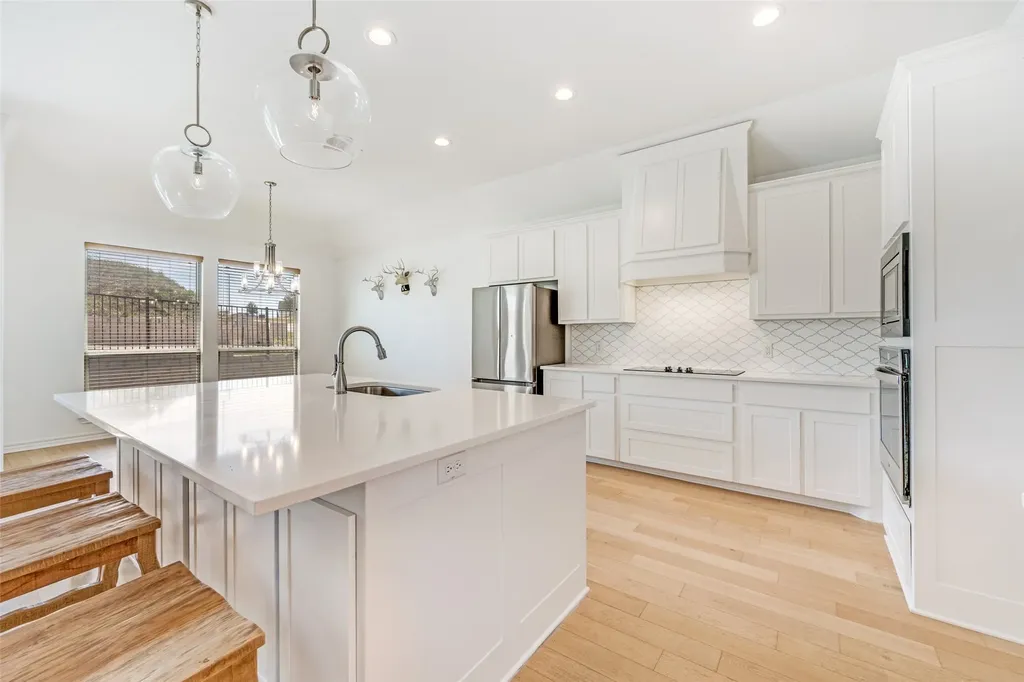 11049 Hawkins Home Boulevard Benbrook TX 76126