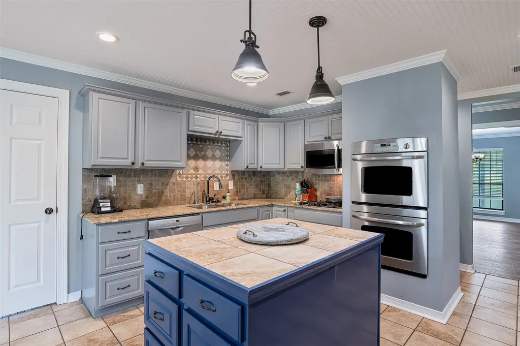7433 Whispering Pines Drive Shreveport LA 71129