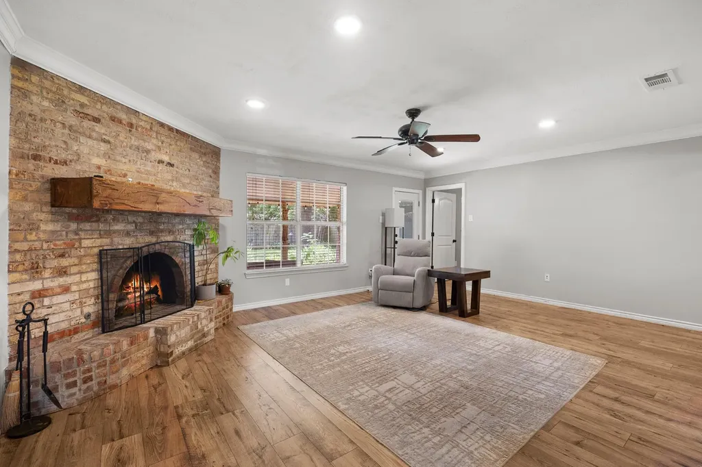 513 Quail Run Street Greenville TX 75402