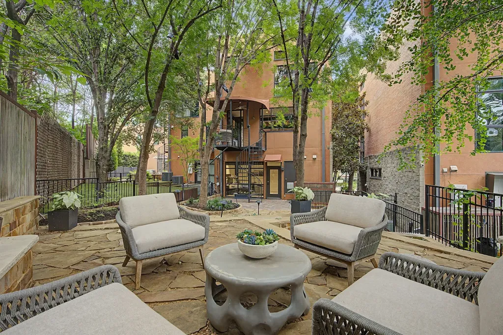 2967 Magnolia Hill Court Dallas TX 75201