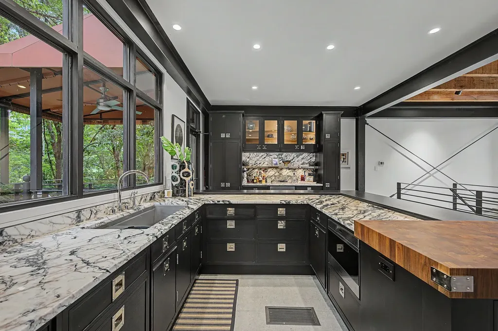 2967 Magnolia Hill Court Dallas TX 75201