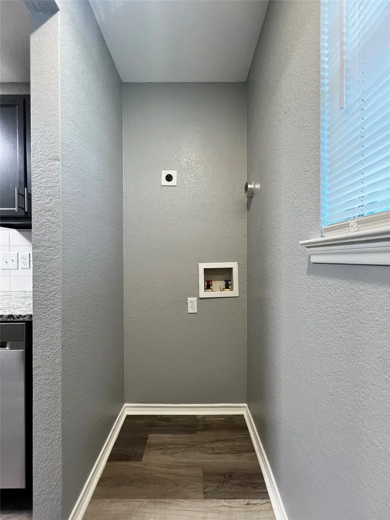 1010 S Retta Street Fort Worth TX 76111