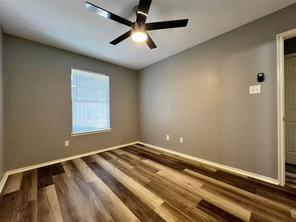 1010 S Retta Street Fort Worth TX 76111