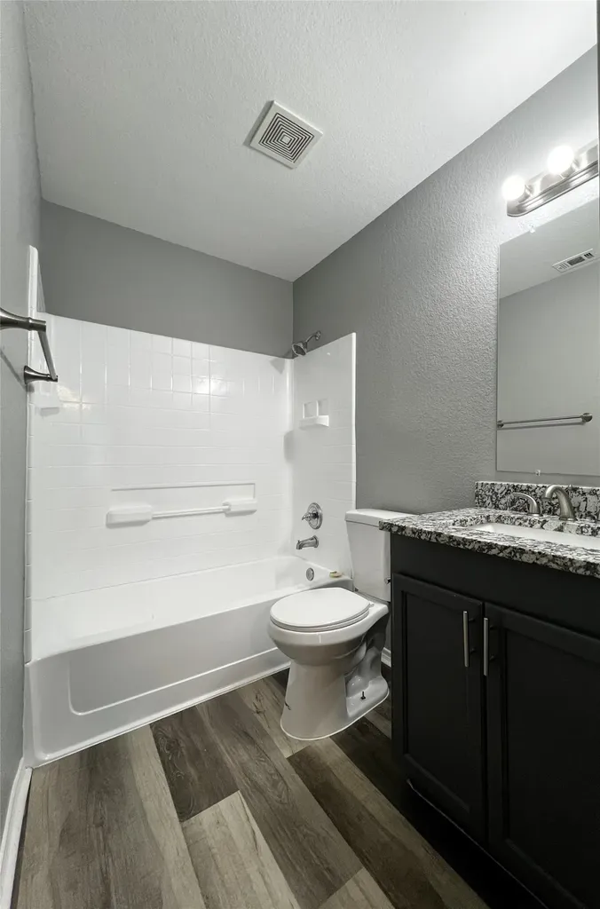 1010 S Retta Street Fort Worth TX 76111