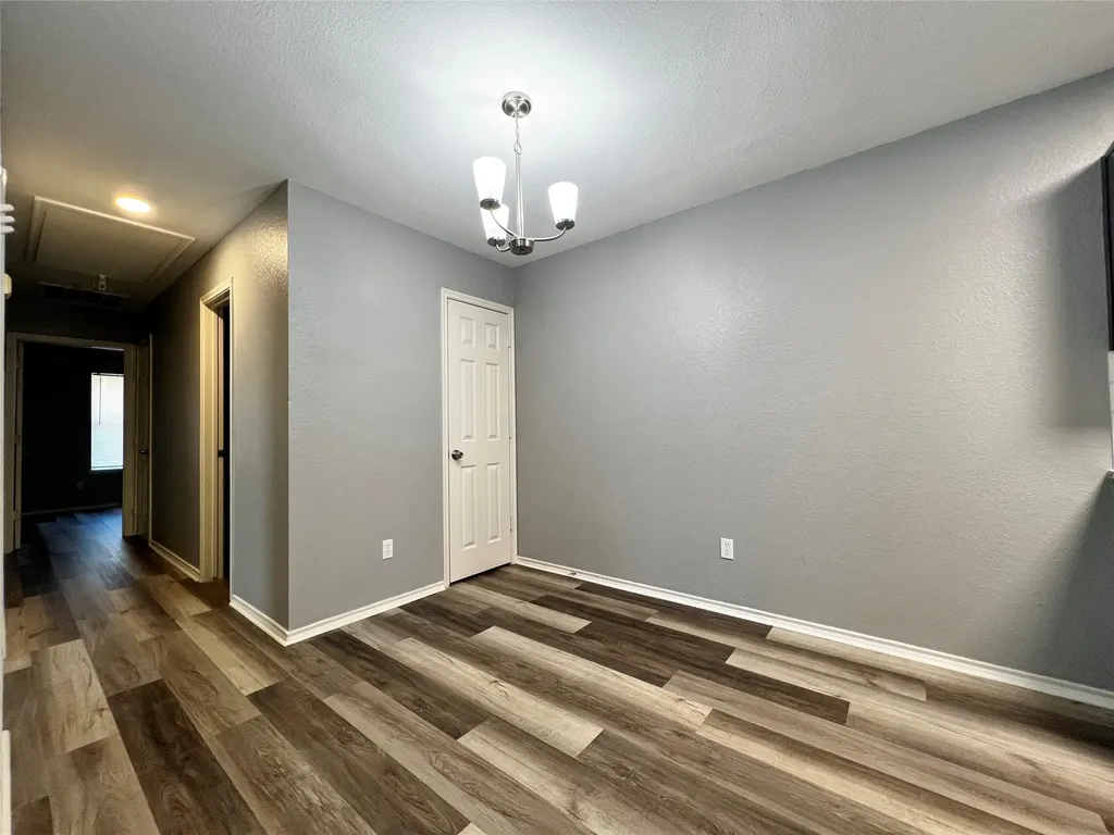1010 S Retta Street Fort Worth TX 76111