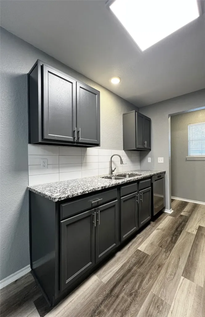 1010 S Retta Street Fort Worth TX 76111