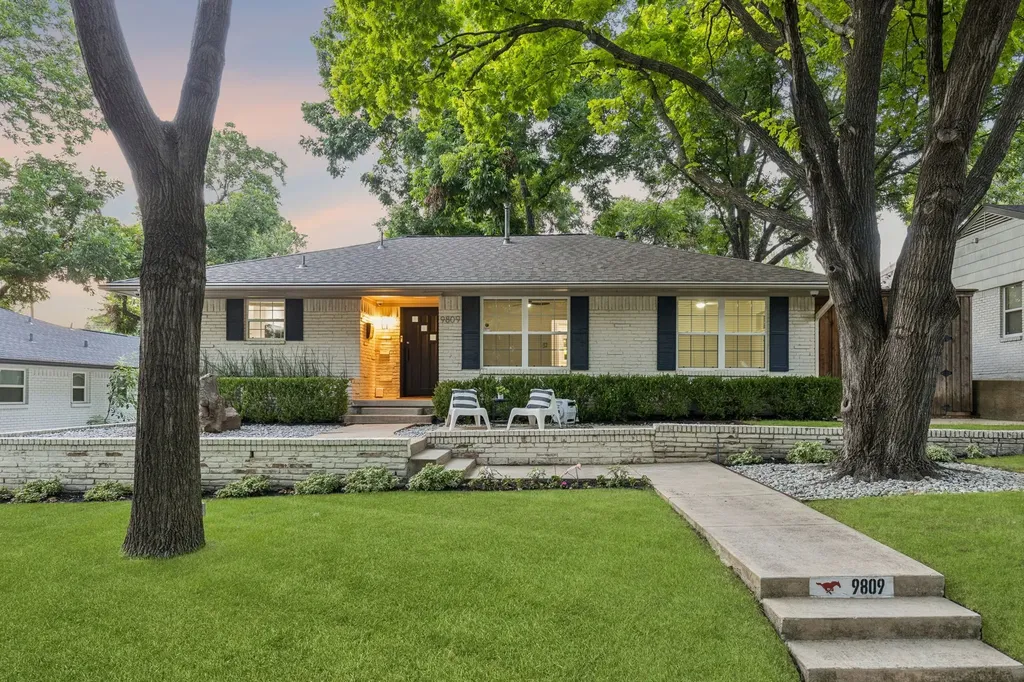 9809 Lanshire Drive Dallas TX 75238