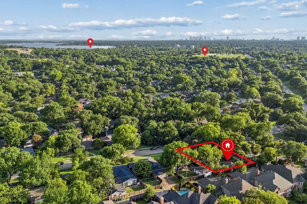 9809 Lanshire Drive Dallas TX 75238