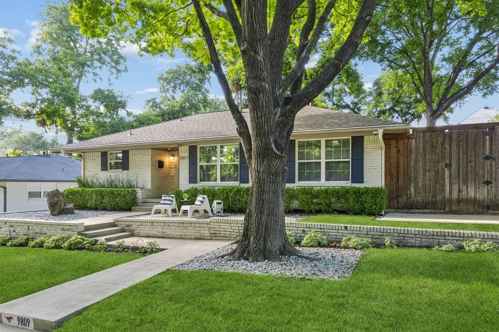 9809 Lanshire Drive Dallas TX 75238