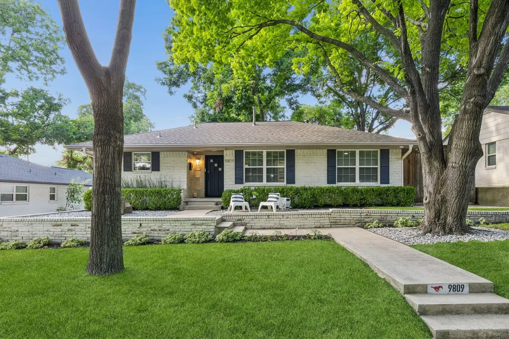9809 Lanshire Drive Dallas TX 75238