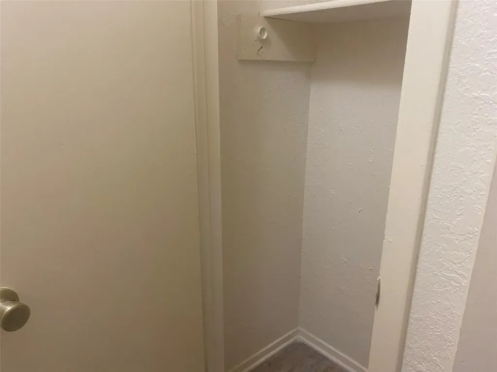 2826 Wimbledon Court Garland TX 75041