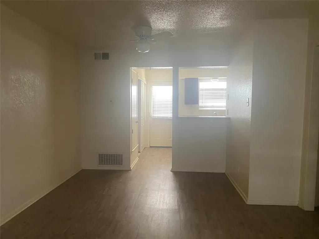 2826 Wimbledon Court Garland TX 75041