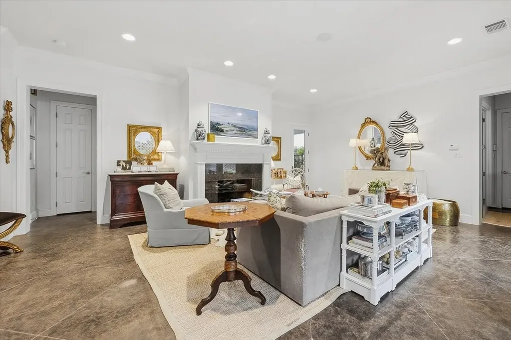 628 Deloache Street Westworth Village TX 76114