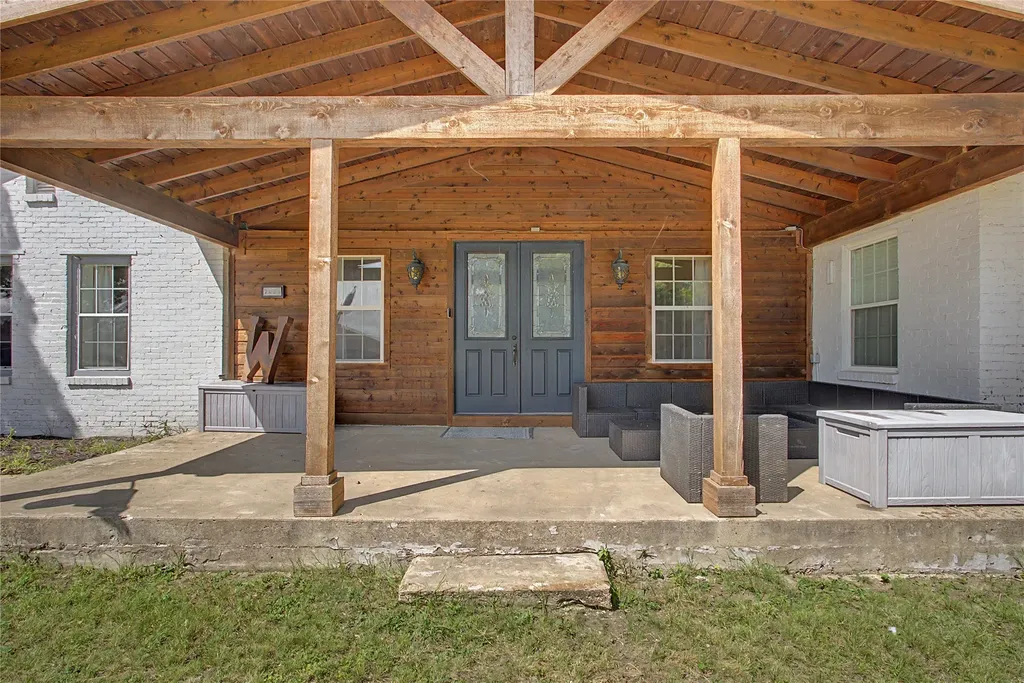 7921 White Settlement Road White Settlement TX 76108