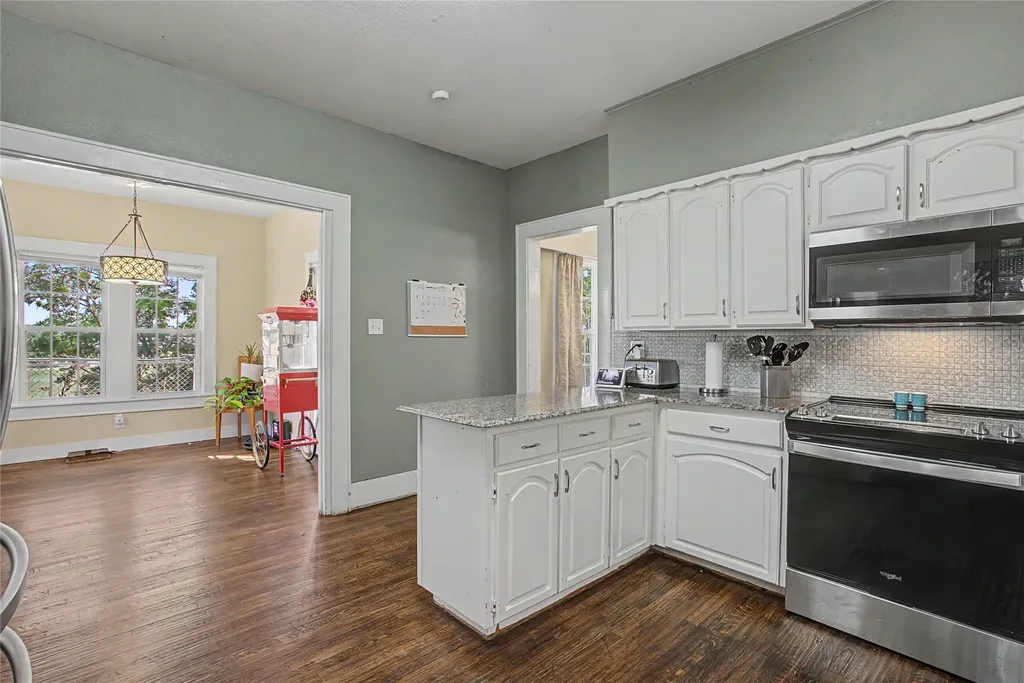 7921 White Settlement Road White Settlement TX 76108