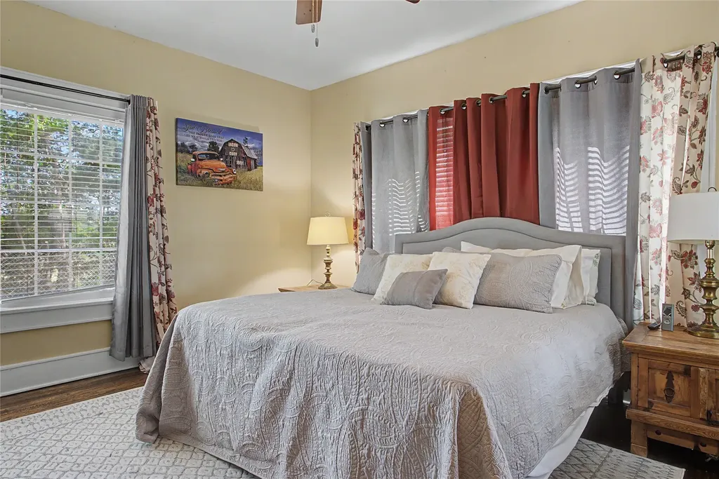 7921 White Settlement Road White Settlement TX 76108