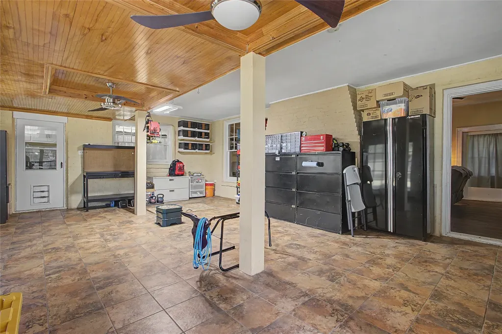 7921 White Settlement Road White Settlement TX 76108