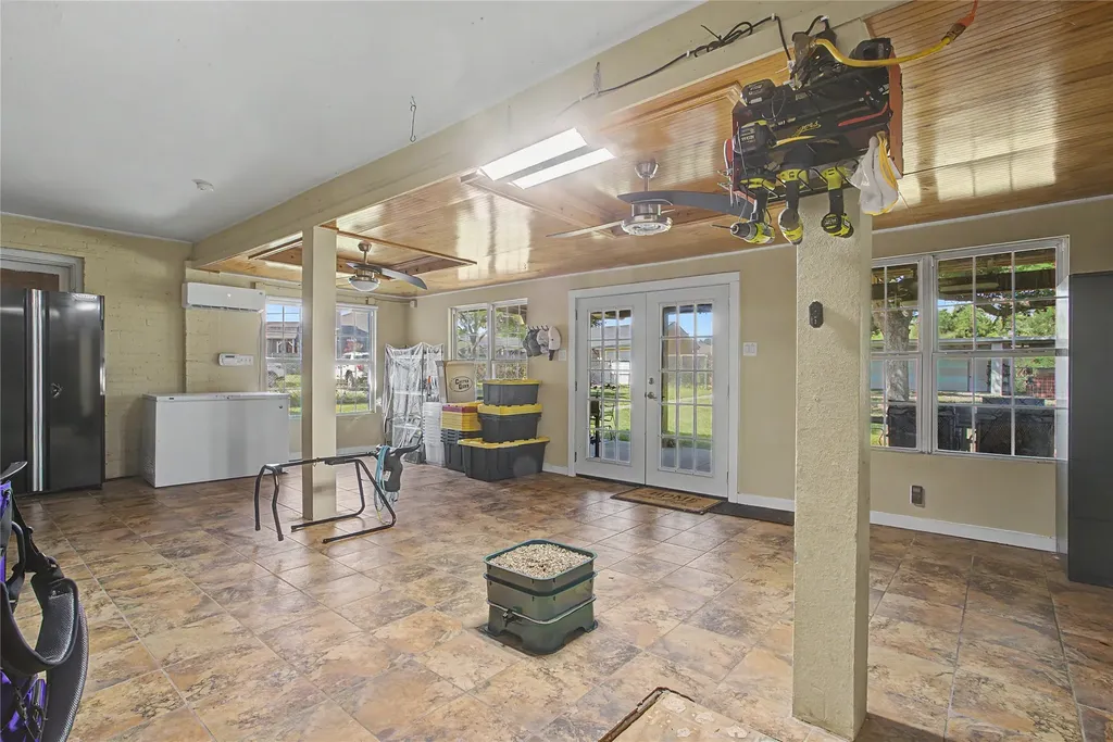 7921 White Settlement Road White Settlement TX 76108