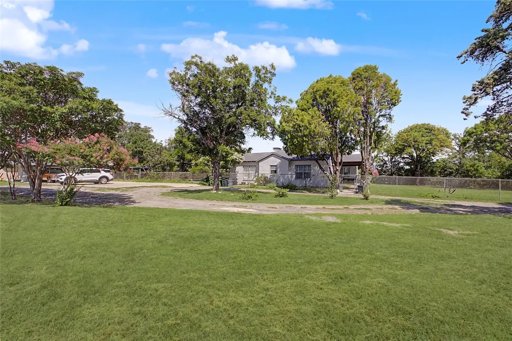 7921 White Settlement Road White Settlement TX 76108
