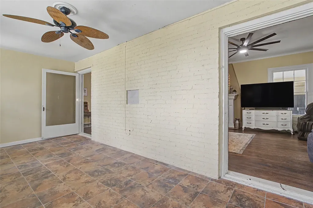 7921 White Settlement Road White Settlement TX 76108