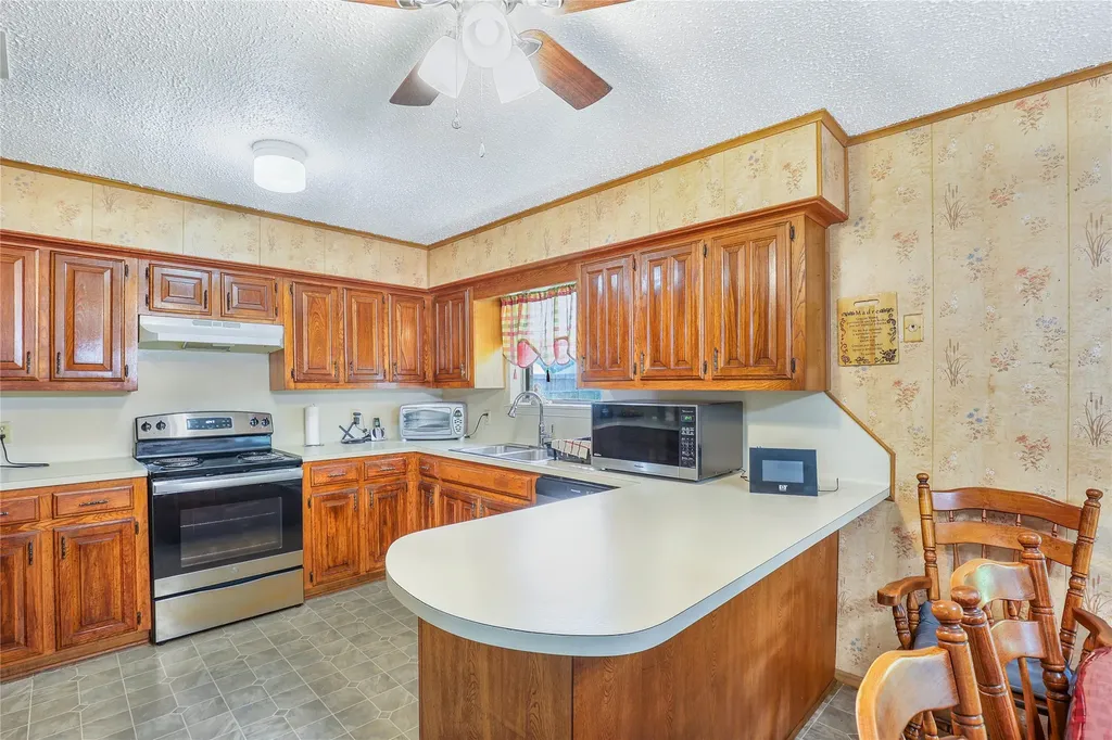 109 County Road 1224 Mt Pleasant TX 75455