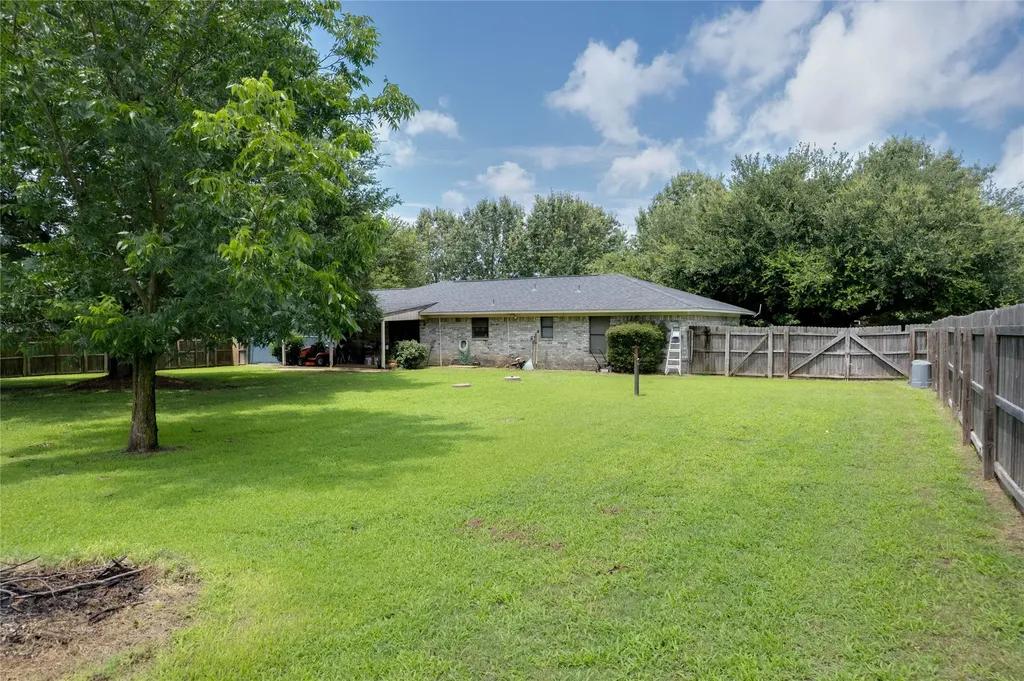 109 County Road 1224 Mt Pleasant TX 75455