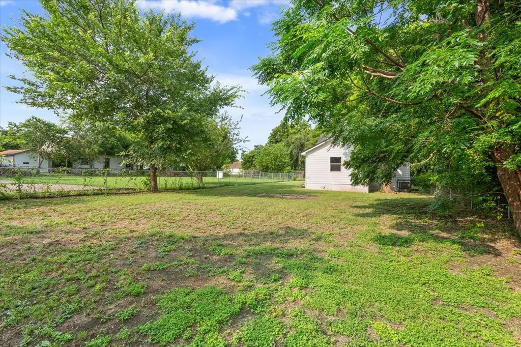 3109 N 20th Street Waco TX 76708