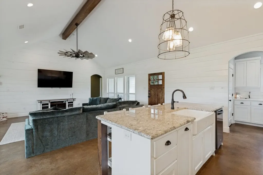 336 Hugh Orr Road Van Alstyne TX 75495