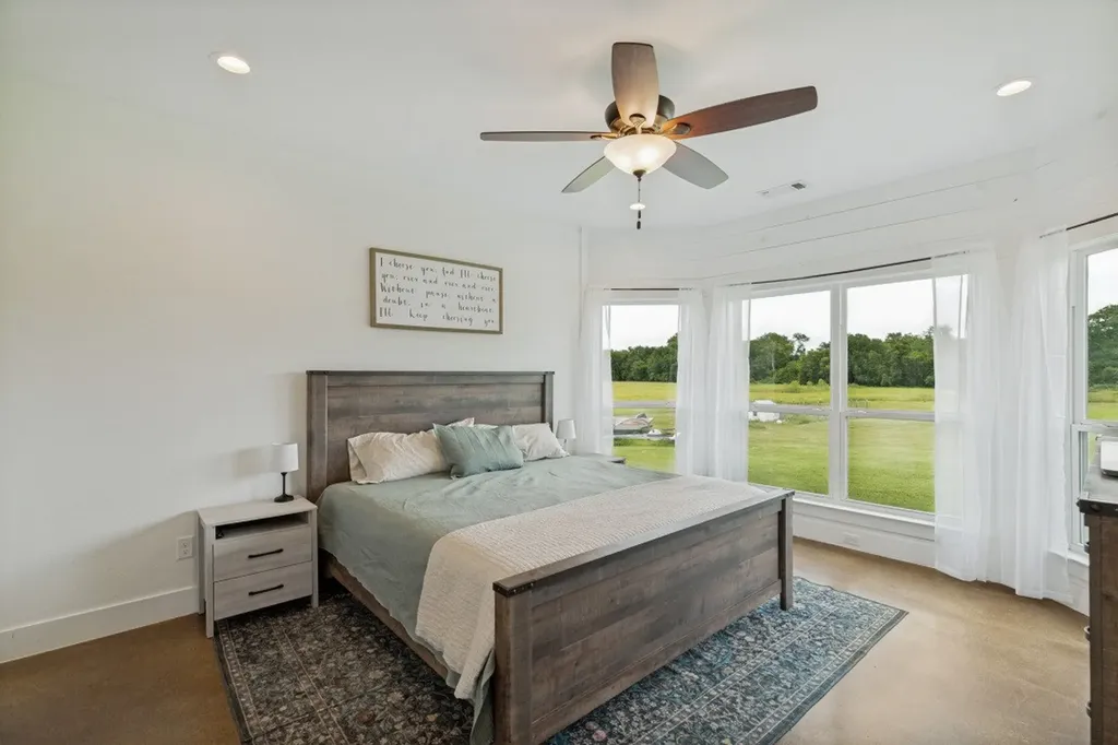 336 Hugh Orr Road Van Alstyne TX 75495