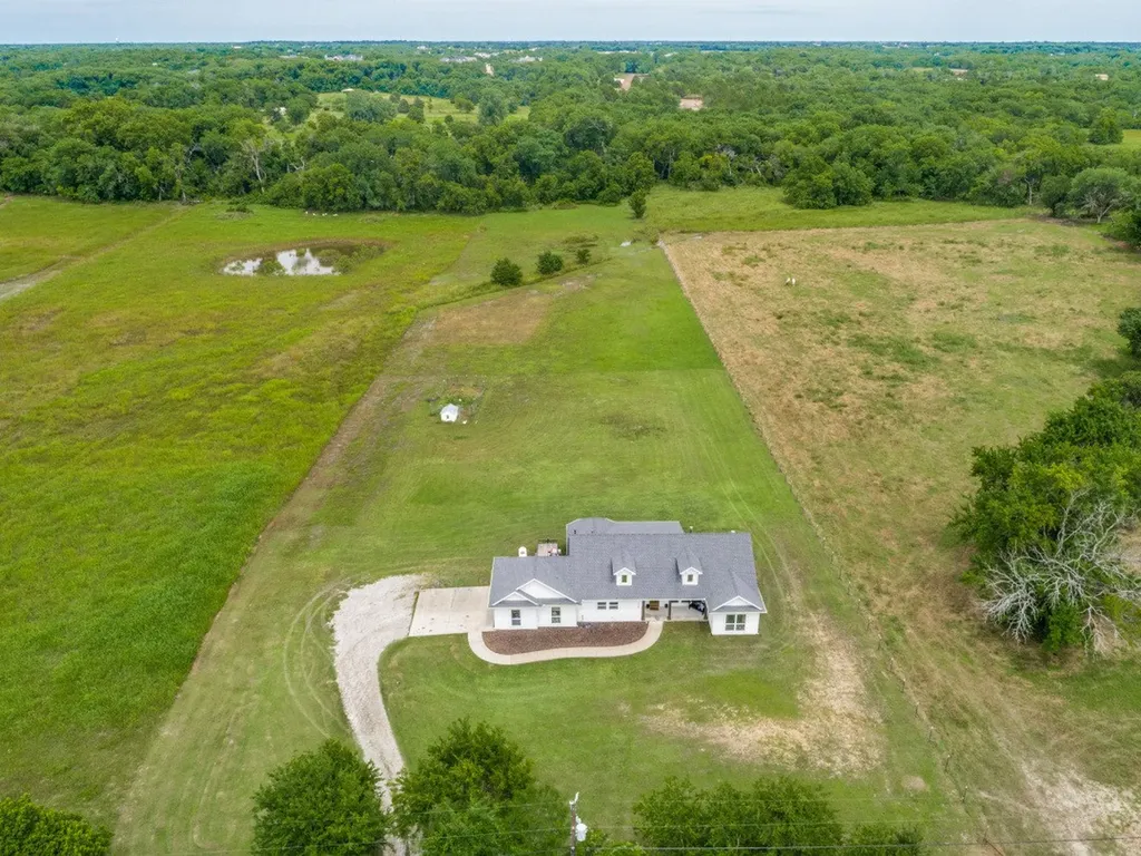 336 Hugh Orr Road Van Alstyne TX 75495
