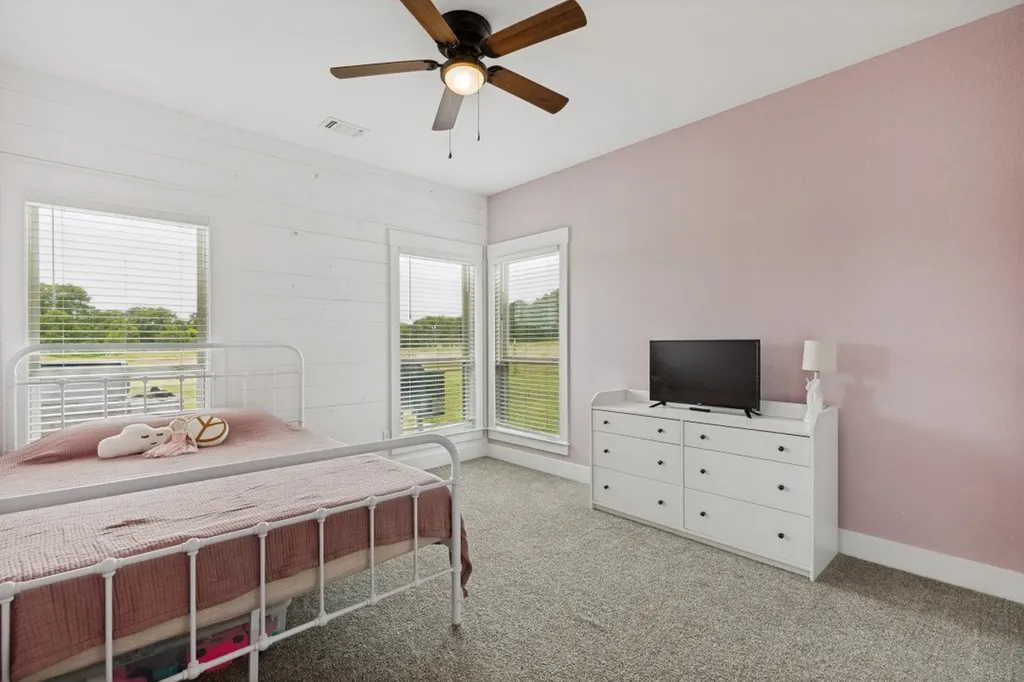 336 Hugh Orr Road Van Alstyne TX 75495