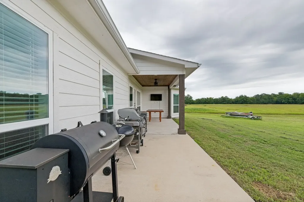 336 Hugh Orr Road Van Alstyne TX 75495