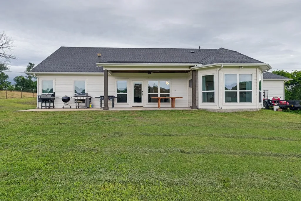 336 Hugh Orr Road Van Alstyne TX 75495
