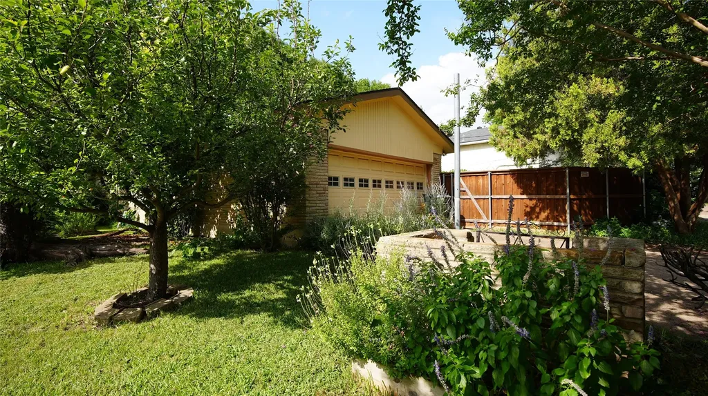9908 Greenfield Drive Dallas TX 75238