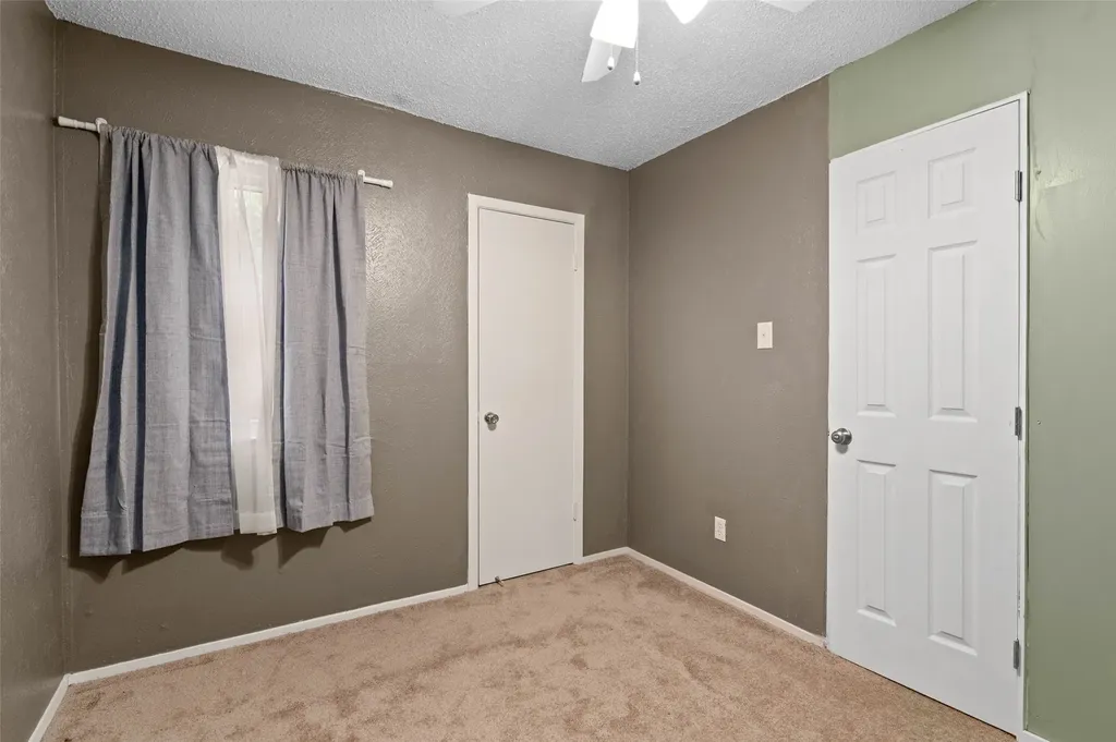 4327 Madera Road Irving TX 75038
