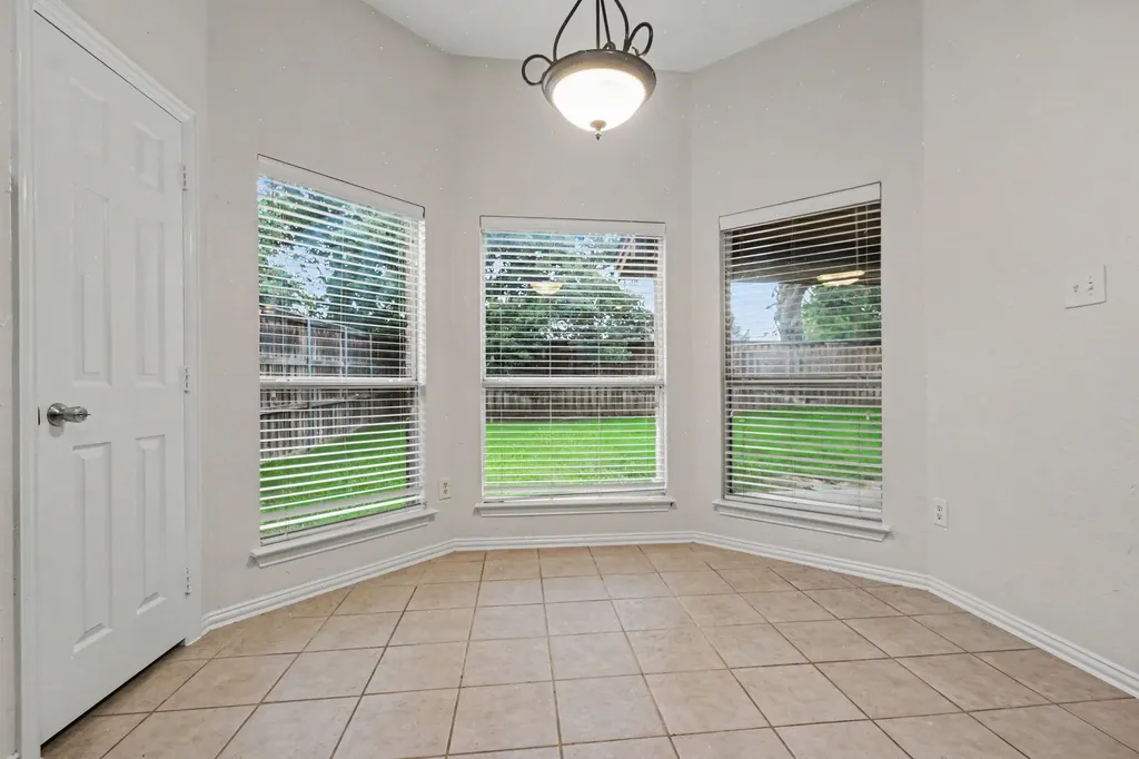 4111 Creek Hill Lane Corinth TX 76208