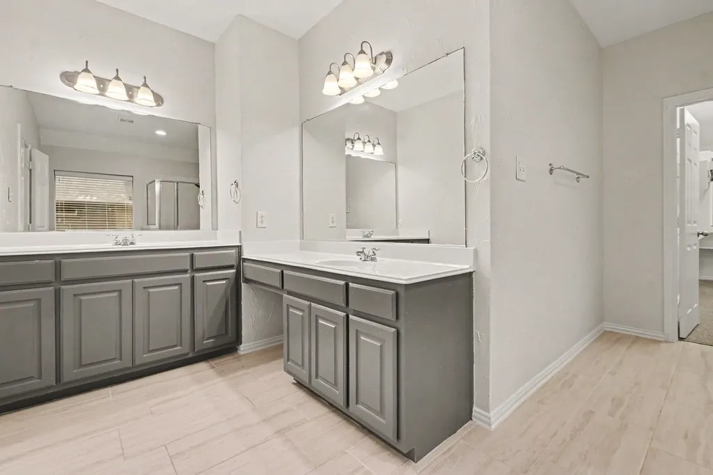 4111 Creek Hill Lane Corinth TX 76208