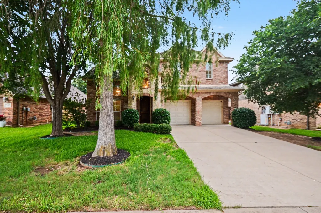 4111 Creek Hill Lane Corinth TX 76208