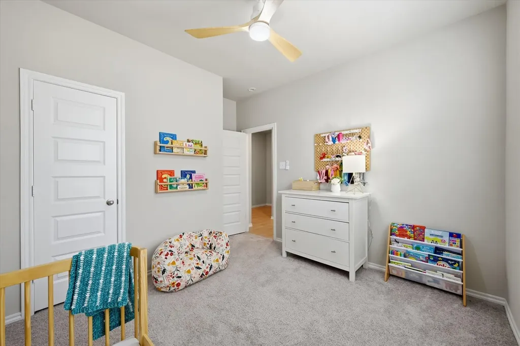 924 Ravenwood Lane Van Alstyne TX 75495