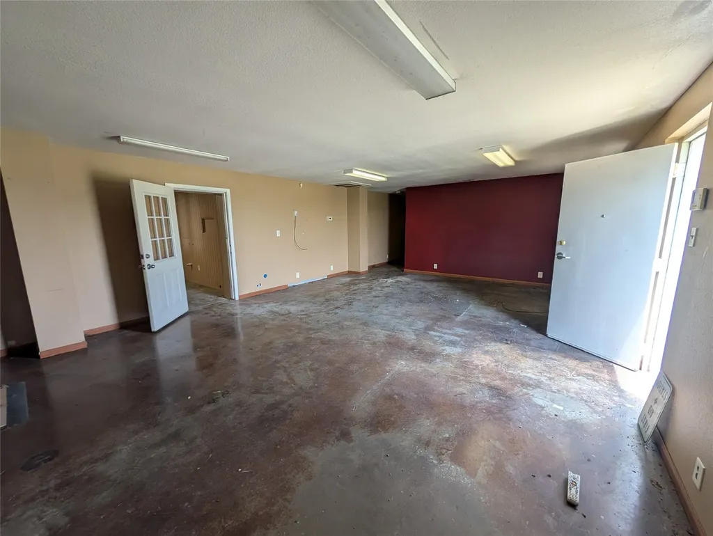 375 Interstate 45 N Fairfield TX 75840