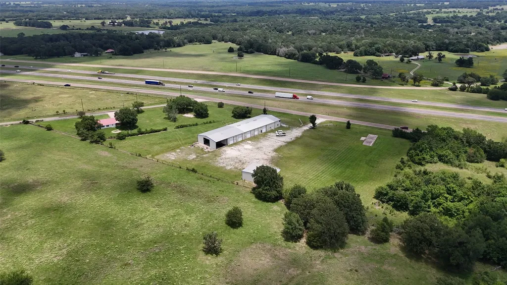 375 Interstate 45 N Fairfield TX 75840