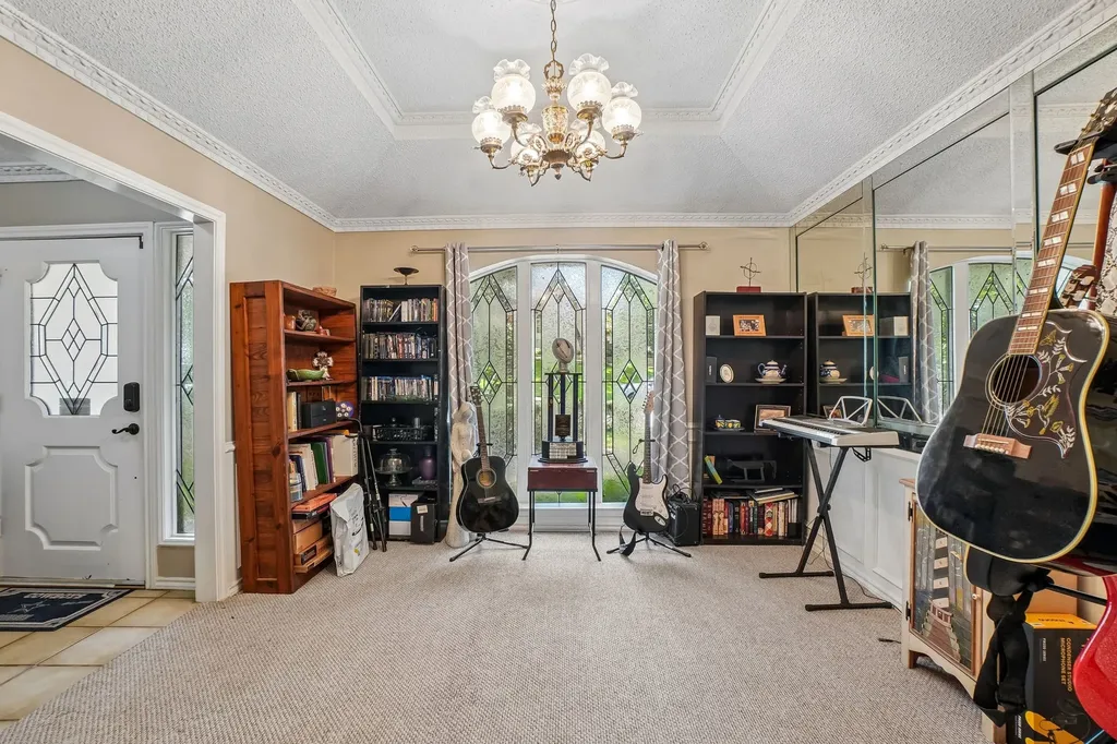 6102 Waterview Drive Arlington TX 76016