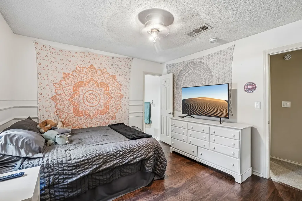 6102 Waterview Drive Arlington TX 76016