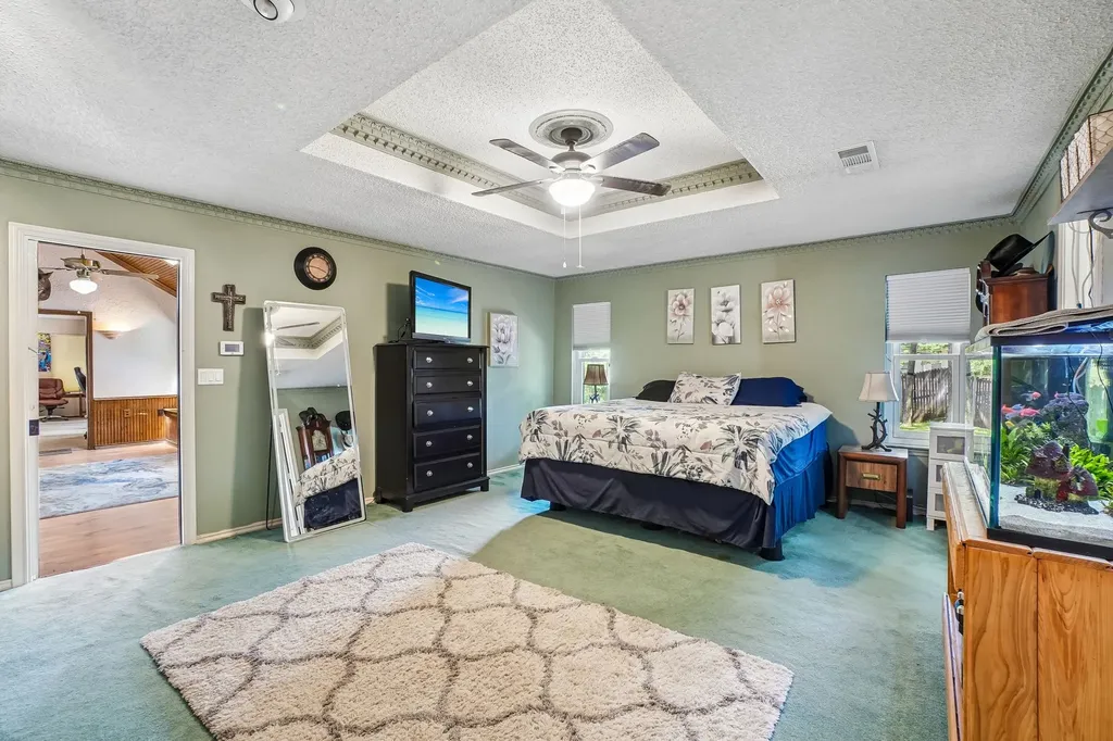 6102 Waterview Drive Arlington TX 76016
